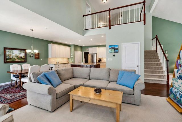 1198 WEBB DR, Perkasie, PA 18944