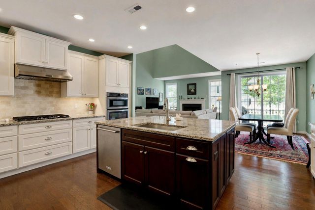 1198 WEBB DR, Perkasie, PA 18944