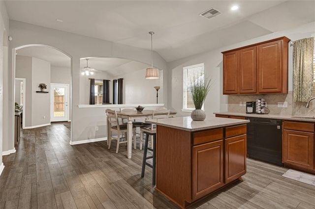 12 Blisten Spring Lane, Manvel, TX 77578