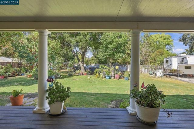 1211 Orange St, Concord, CA 94518