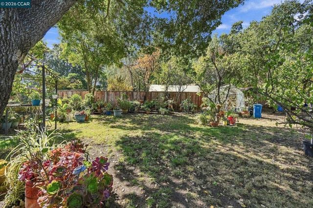 1211 Orange St, Concord, CA 94518