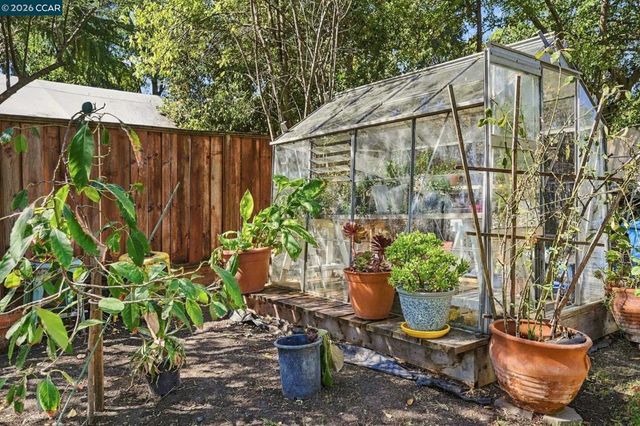 1211 Orange St, Concord, CA 94518