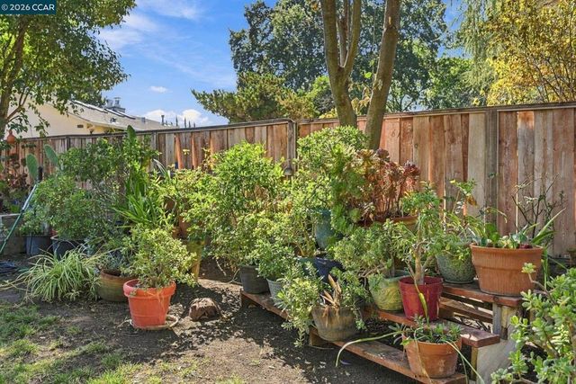 1211 Orange St, Concord, CA 94518