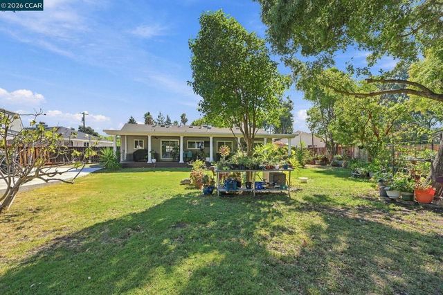 1211 Orange St, Concord, CA 94518