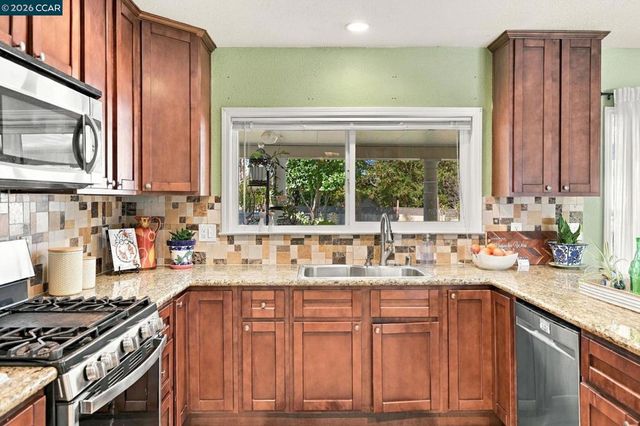 1211 Orange St, Concord, CA 94518