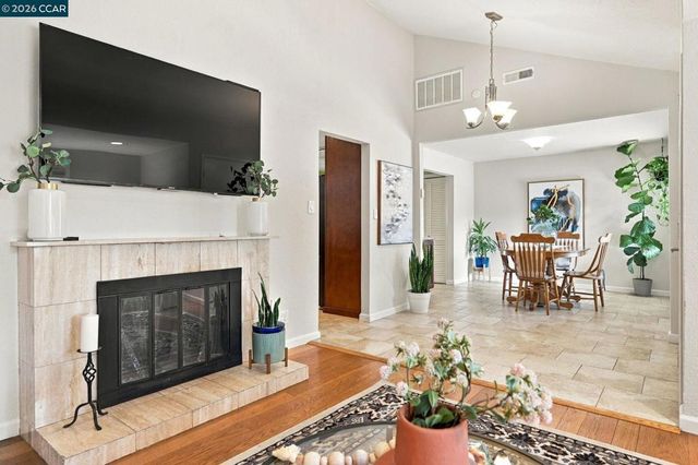 1211 Orange St, Concord, CA 94518