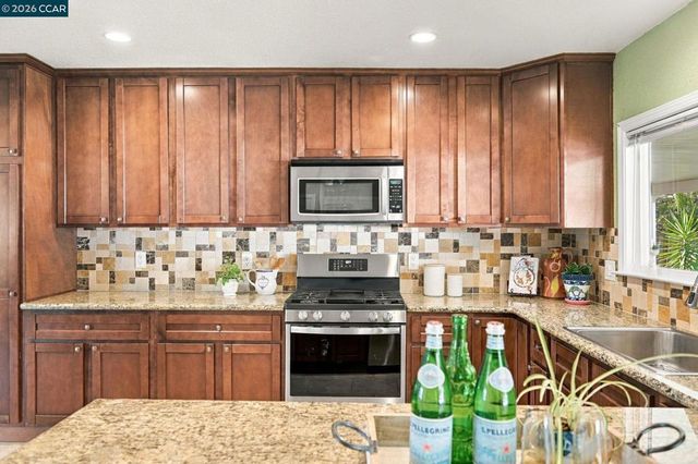 1211 Orange St, Concord, CA 94518