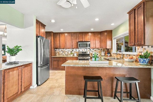 1211 Orange St, Concord, CA 94518
