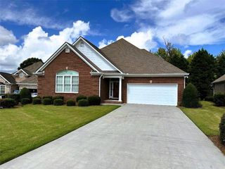 107 Savoy SE Place, Calhoun, GA 30701