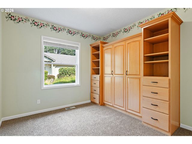 8781 BOULDER RIDGE Ct Se, Salem, OR 97317