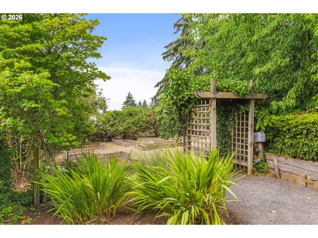 8781 BOULDER RIDGE Ct Se, Salem, OR 97317