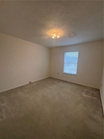 136 MANOR VIEW DR, Manor, PA 15665