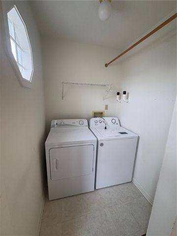 136 MANOR VIEW DR, Manor, PA 15665