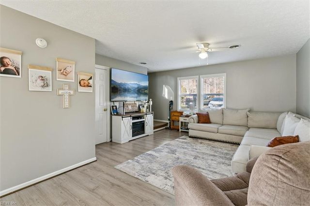 4699 Clopton DR, Hayes, VA 23072