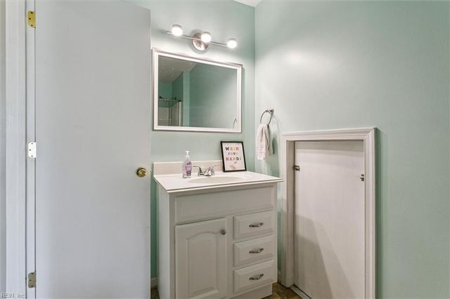 4699 Clopton DR, Hayes, VA 23072