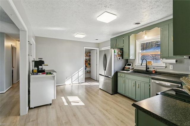 4699 Clopton DR, Hayes, VA 23072