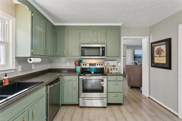 4699 Clopton DR, Hayes, VA 23072