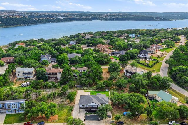 432 Venture BLVD S, Point Venture, TX 78645