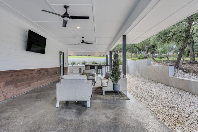 432 Venture BLVD S, Point Venture, TX 78645