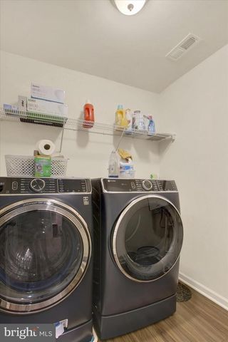 17 NATURES WAY CIR, New Oxford, PA 17350