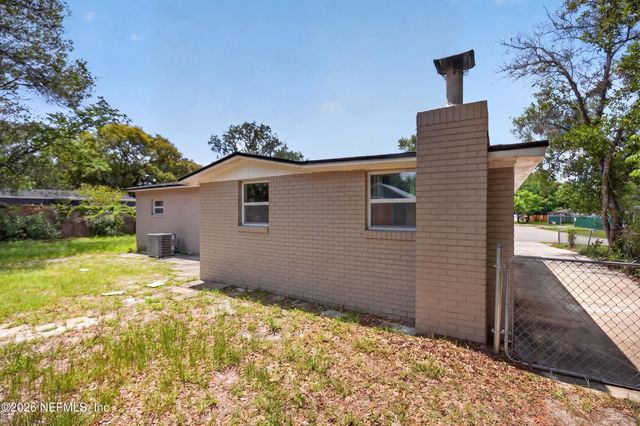 341 PARKWOOD Drive, Orange Park, FL 32073