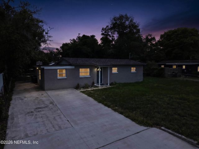 341 PARKWOOD Drive, Orange Park, FL 32073