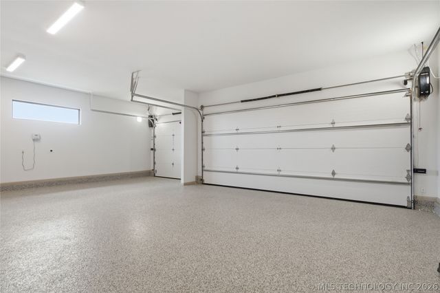 12011 S Vandalia Avenue, Tulsa, OK 74137