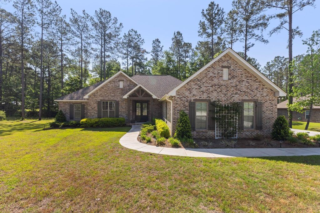 643 Scruggs, Sumrall, MS 39482