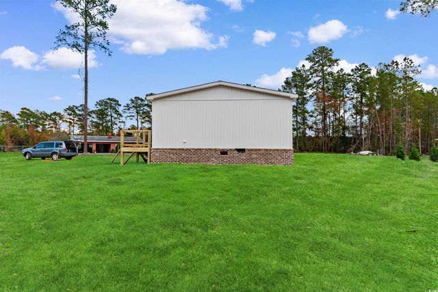 101 Feather Dr, Georgetown, SC 29440