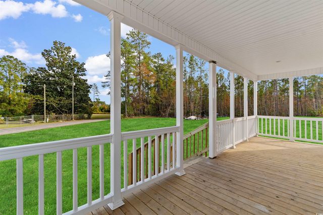 101 Feather Dr, Georgetown, SC 29440