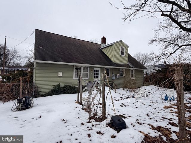 132 OAKDALE RD, Cherry Hill, NJ 08034