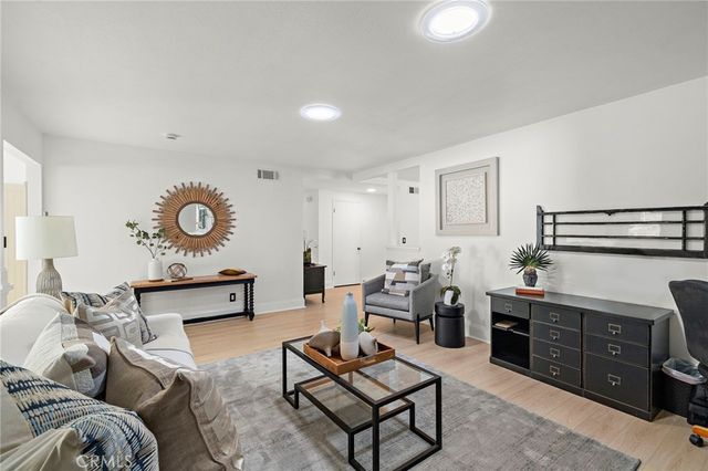 17697 Santa Cristobal Street, Fountain Valley, CA 92708