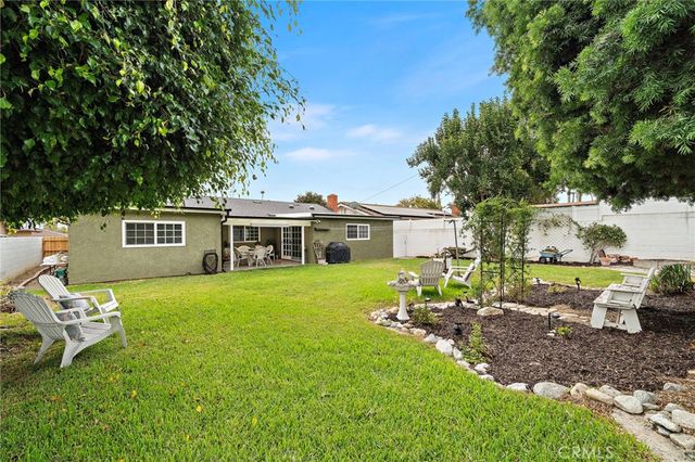 17697 Santa Cristobal Street, Fountain Valley, CA 92708