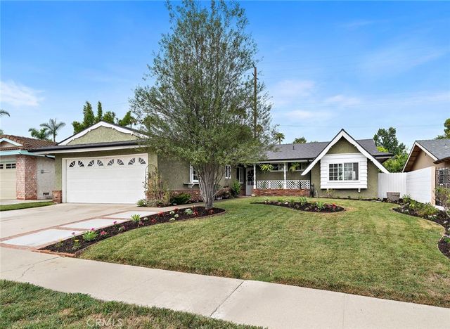 17697 Santa Cristobal Street, Fountain Valley, CA 92708