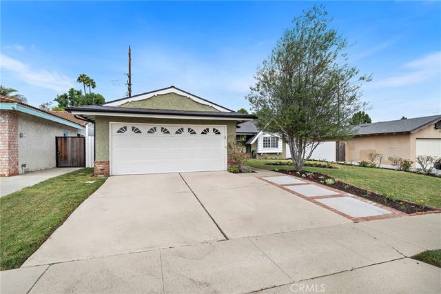 17697 Santa Cristobal Street, Fountain Valley, CA 92708