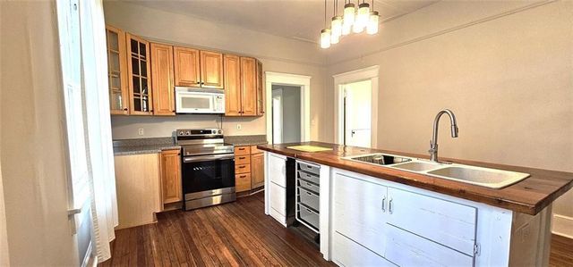 1047 Ridge Avenue, Stone Mountain, GA 30083