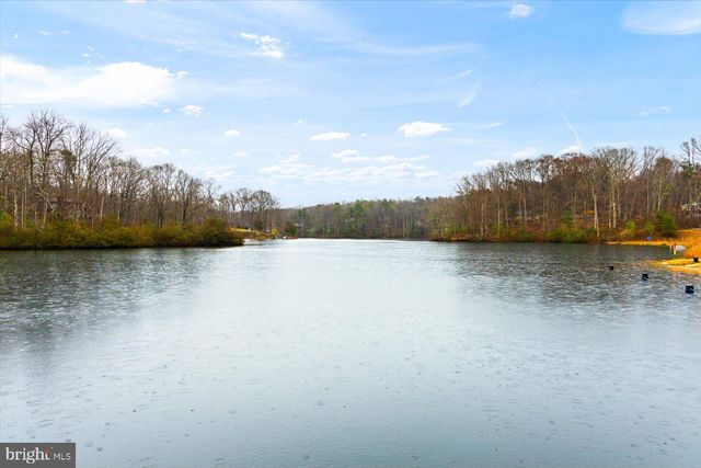 8354 COOLIDGE CIR, King George, VA 22485