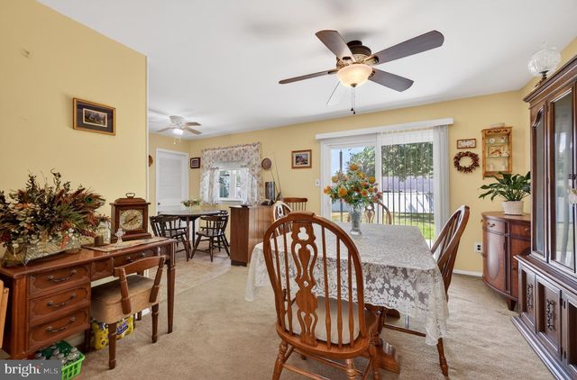 227 TENBY CHASE DR, Delran, NJ 08075