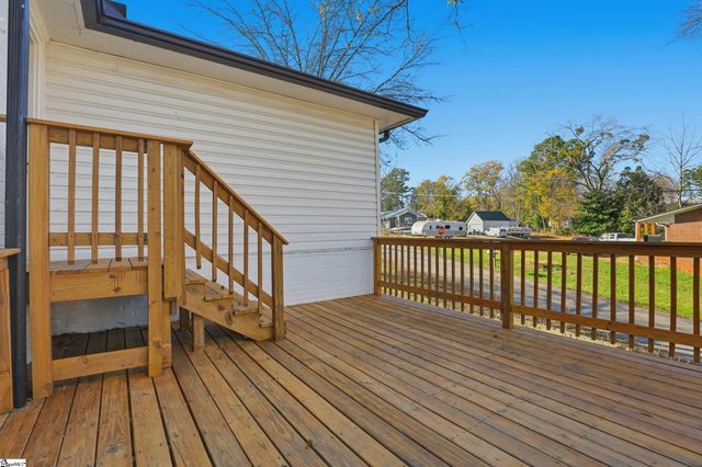 601 S D Street, Easley, SC 29640