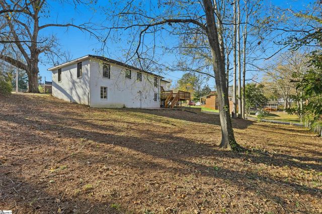 601 S D Street, Easley, SC 29640