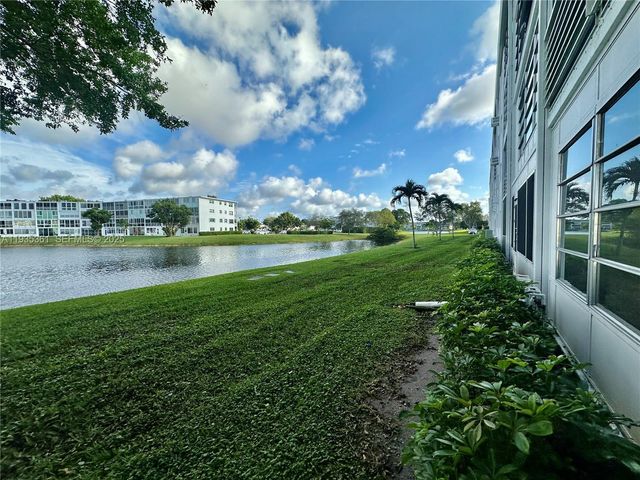 1058 E Harwood E 1058, Deerfield Beach, FL 33442