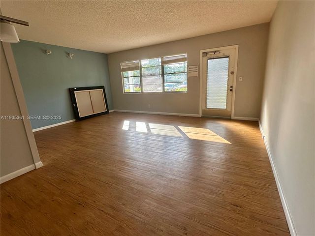 1058 E Harwood E 1058, Deerfield Beach, FL 33442