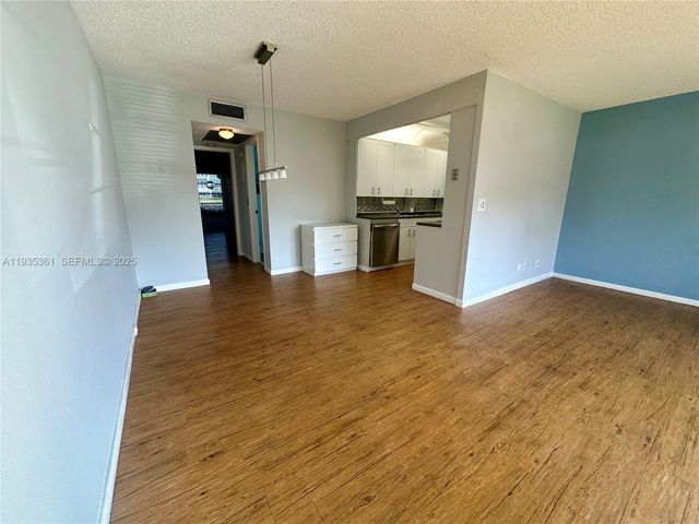 1058 E Harwood E 1058, Deerfield Beach, FL 33442