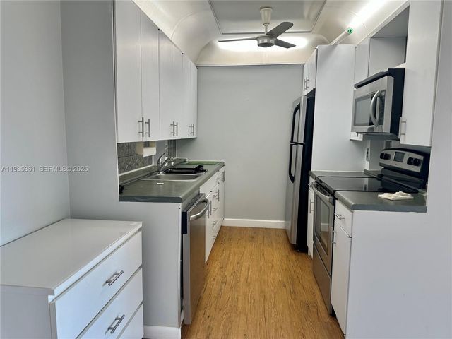 1058 E Harwood E 1058, Deerfield Beach, FL 33442