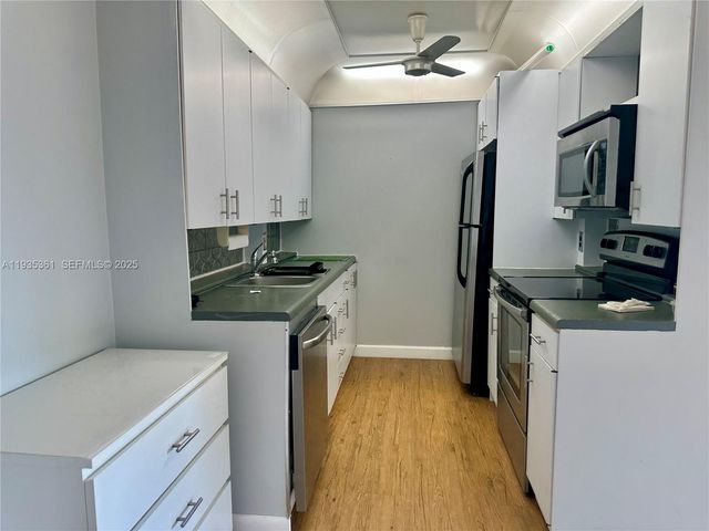 1058 E Harwood E 1058, Deerfield Beach, FL 33442