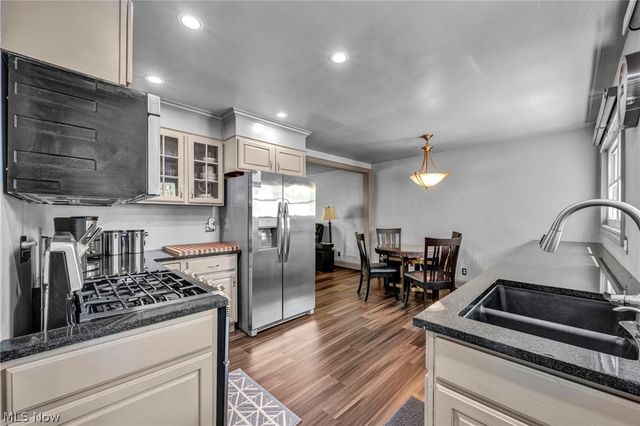 1793 Lealand Avenue, Poland, OH 44514