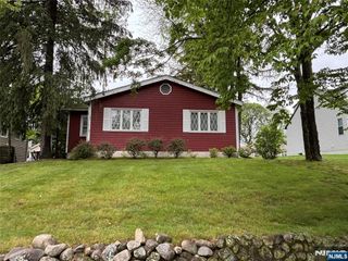 137 Myrtle, Allendale, NJ 07401