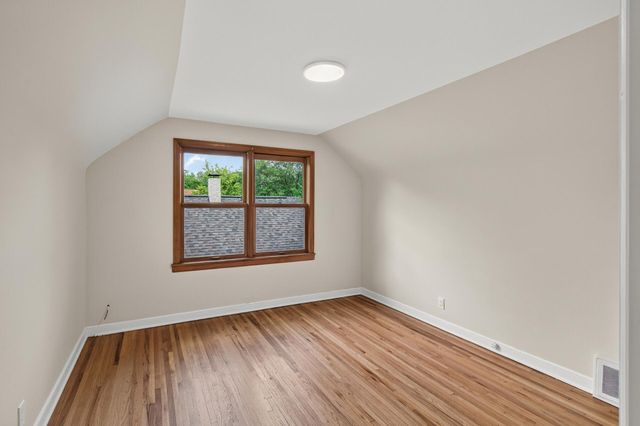 4513 30th Avenue S, Minneapolis, MN 55406