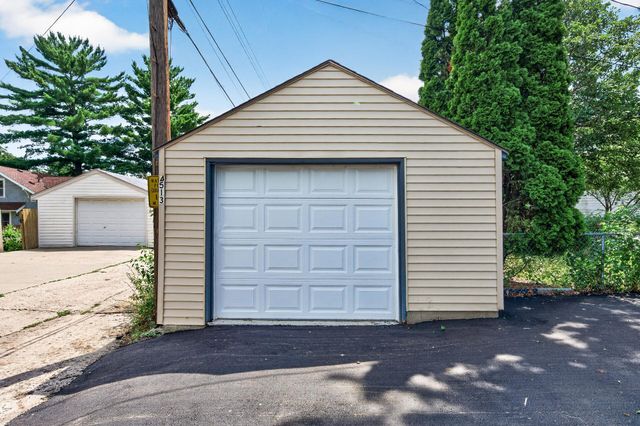 4513 30th Avenue S, Minneapolis, MN 55406
