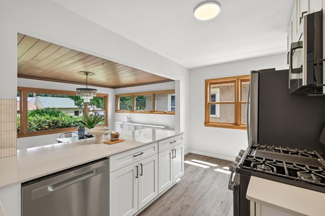 4513 30th Avenue S, Minneapolis, MN 55406